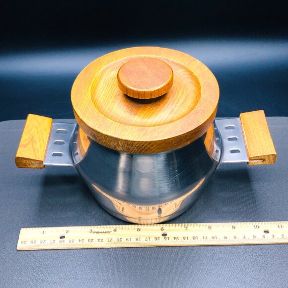 Midcentury Imperial International Japan Stainless Steel Wooden Lid Fondue Pot - Picture 8 of 10